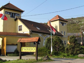 Torkolat Panzió, Tokaj